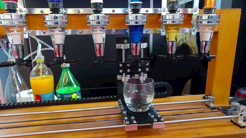 Automated cocktail mixing device