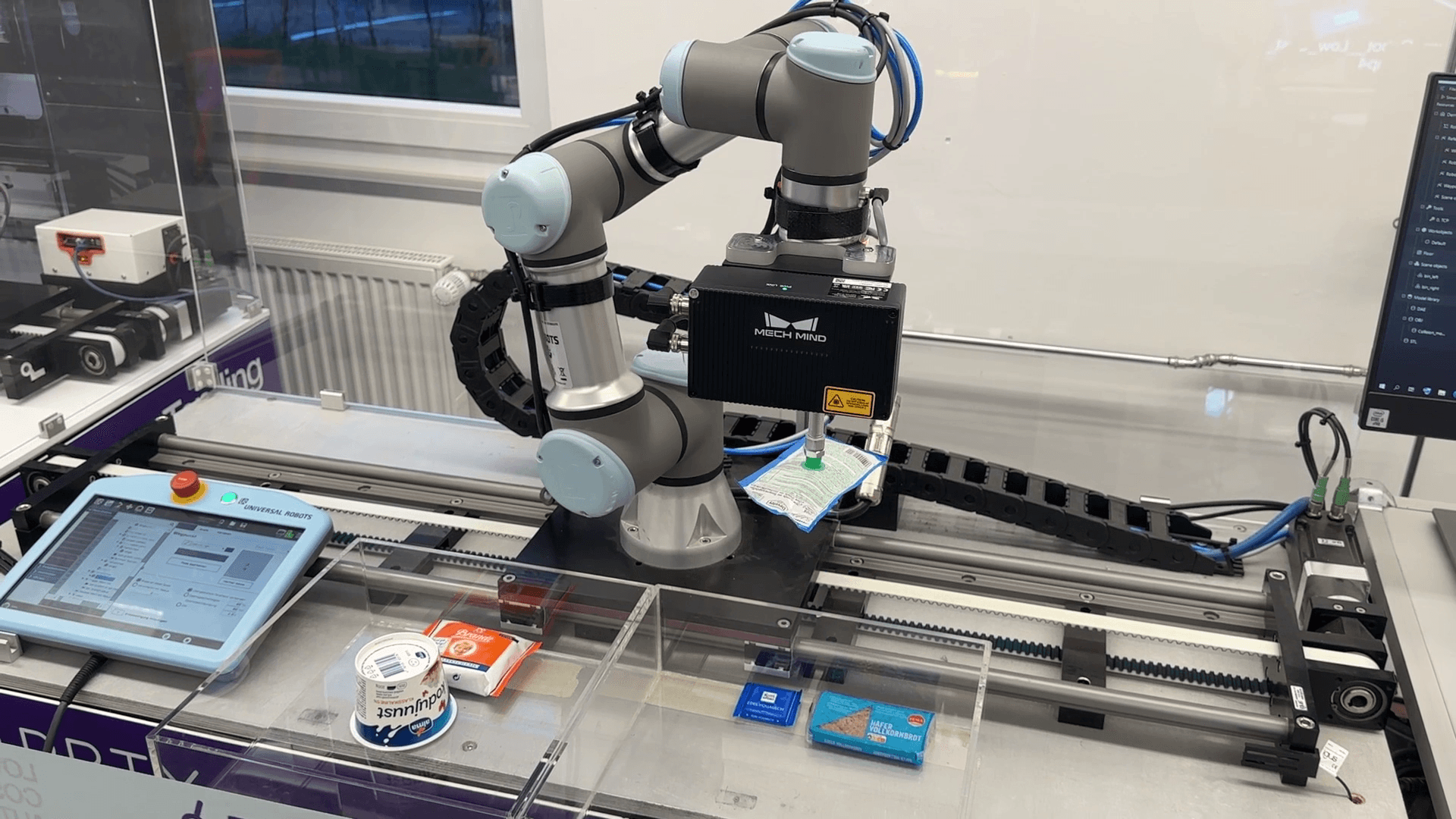 Roboterarm mit KI basierter Kamera