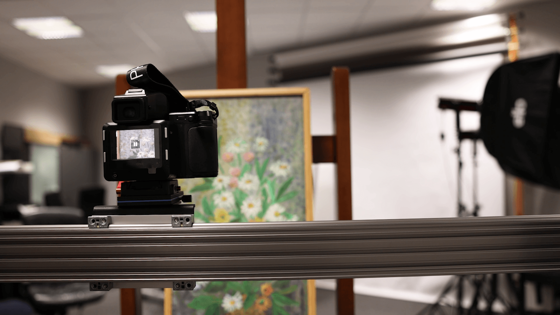 High-end video quality with igus low cost gantry robots