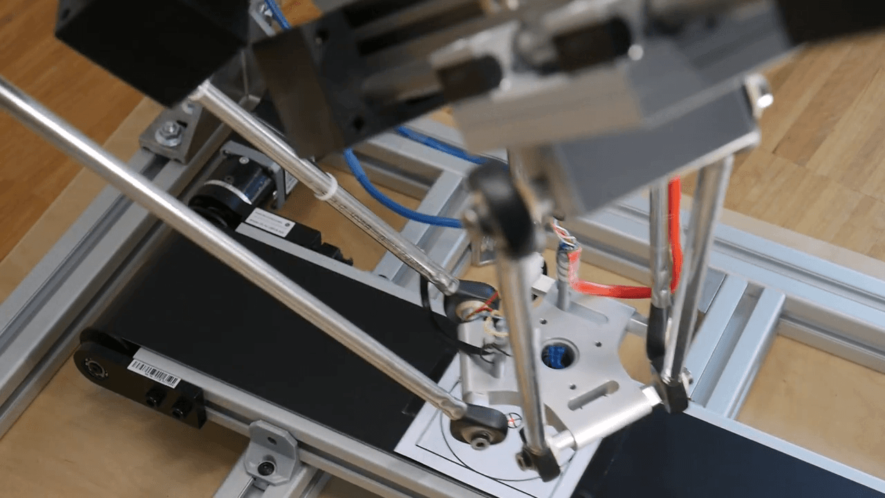 Synchronisierte Förderbandverfolgung mit Delta Roboter