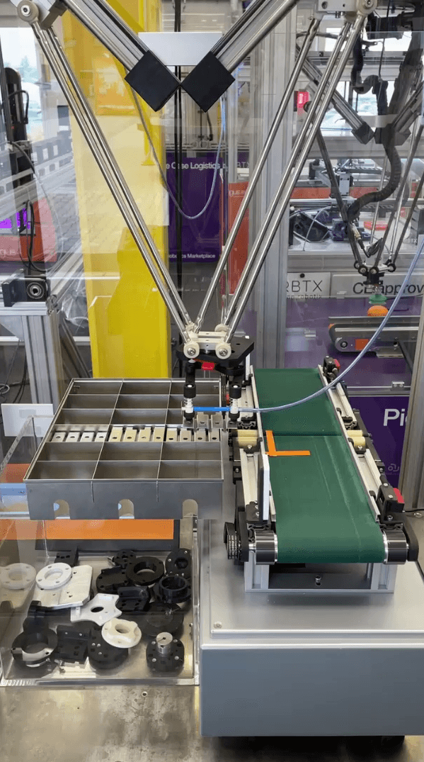 Delta robot pick and place with a conveyor belt
