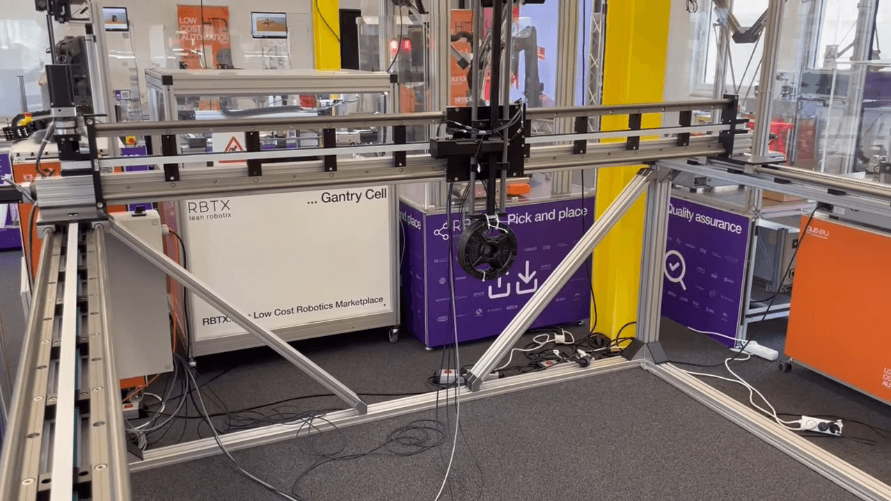 Weight test with large gantry robot
